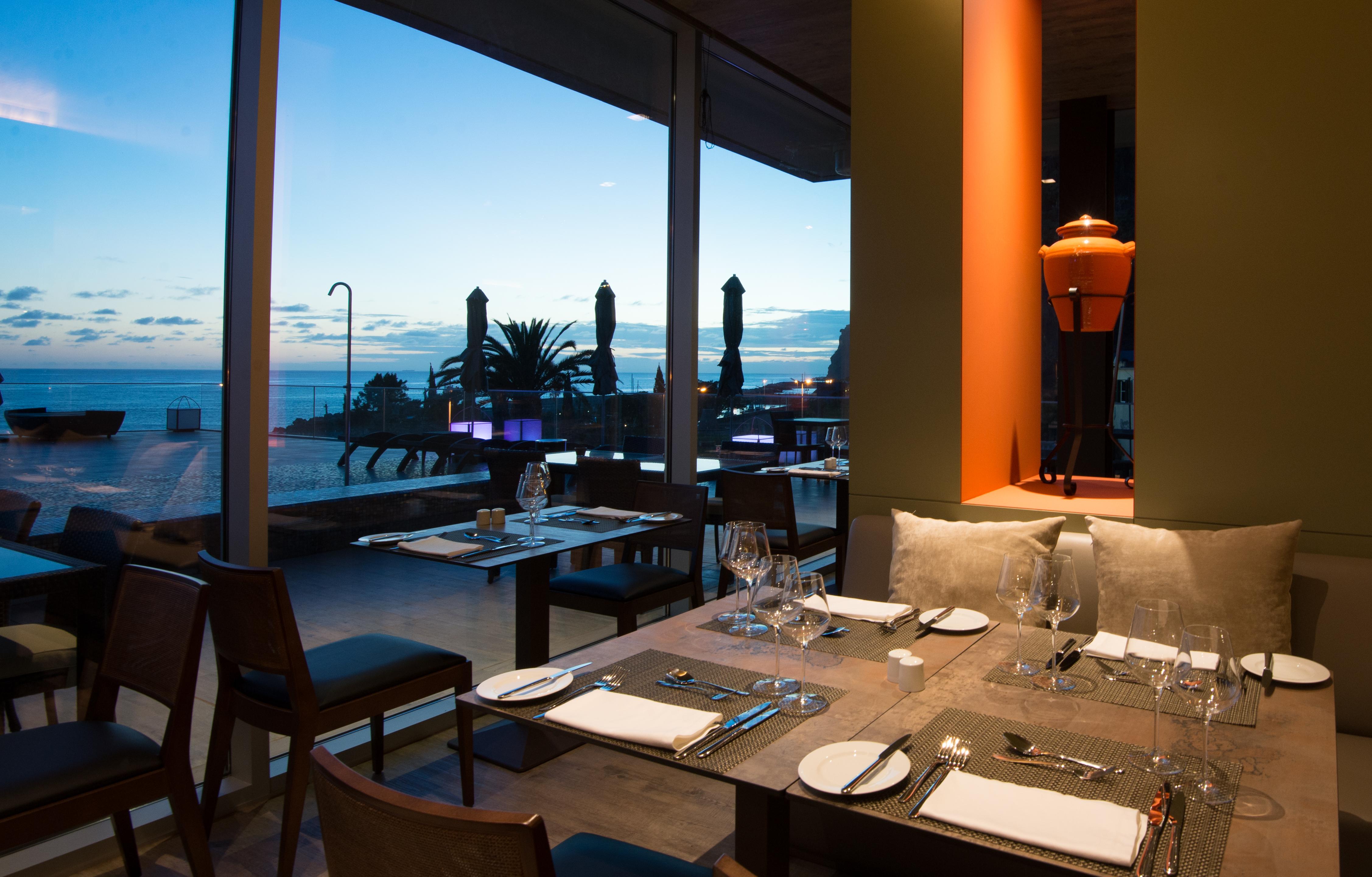 Saccharum - Resort And Spa - Savoy Signature Calheta  Εξωτερικό φωτογραφία The interior of the restaurant