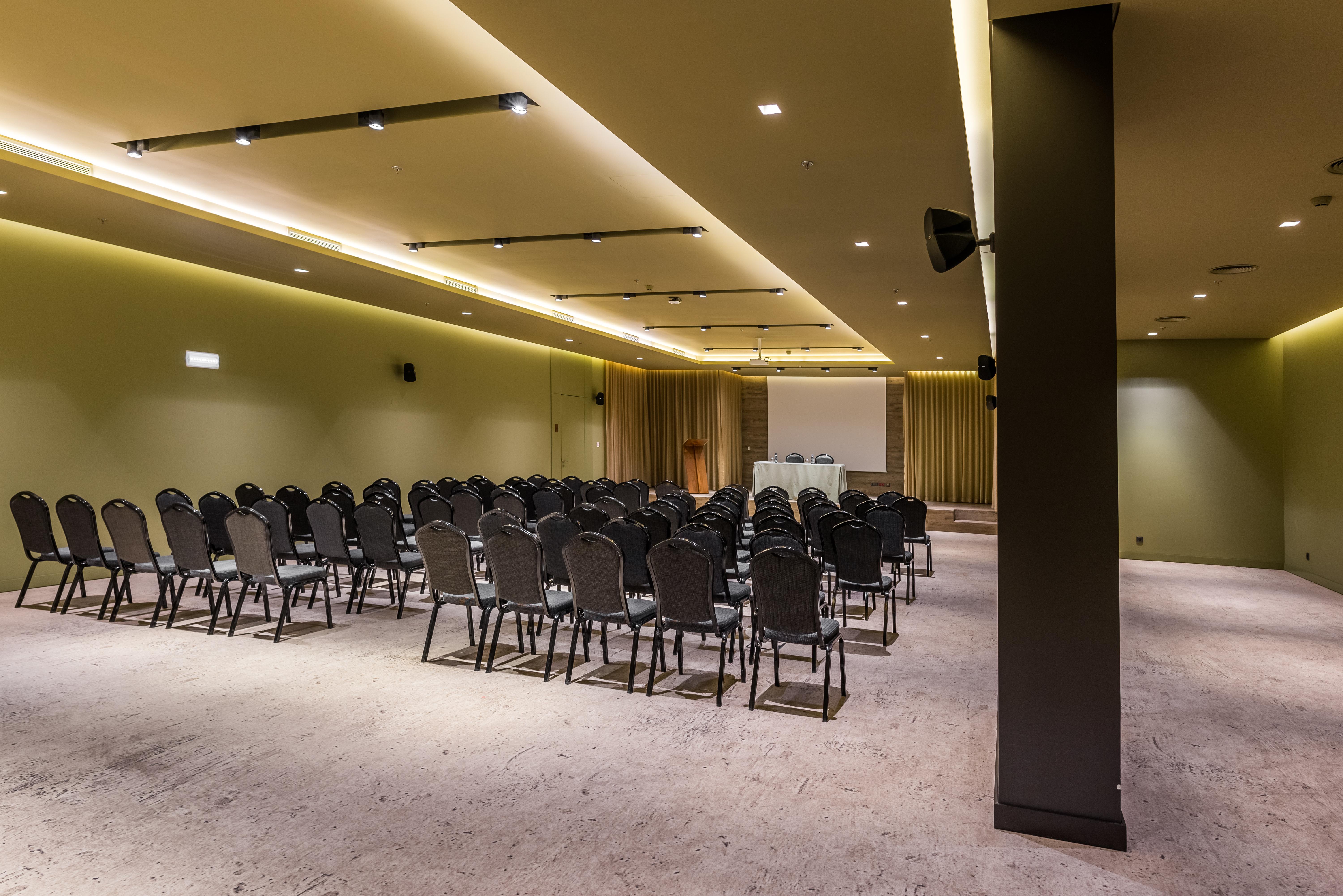 Saccharum - Resort And Spa - Savoy Signature Calheta  Εξωτερικό φωτογραφία Meeting room