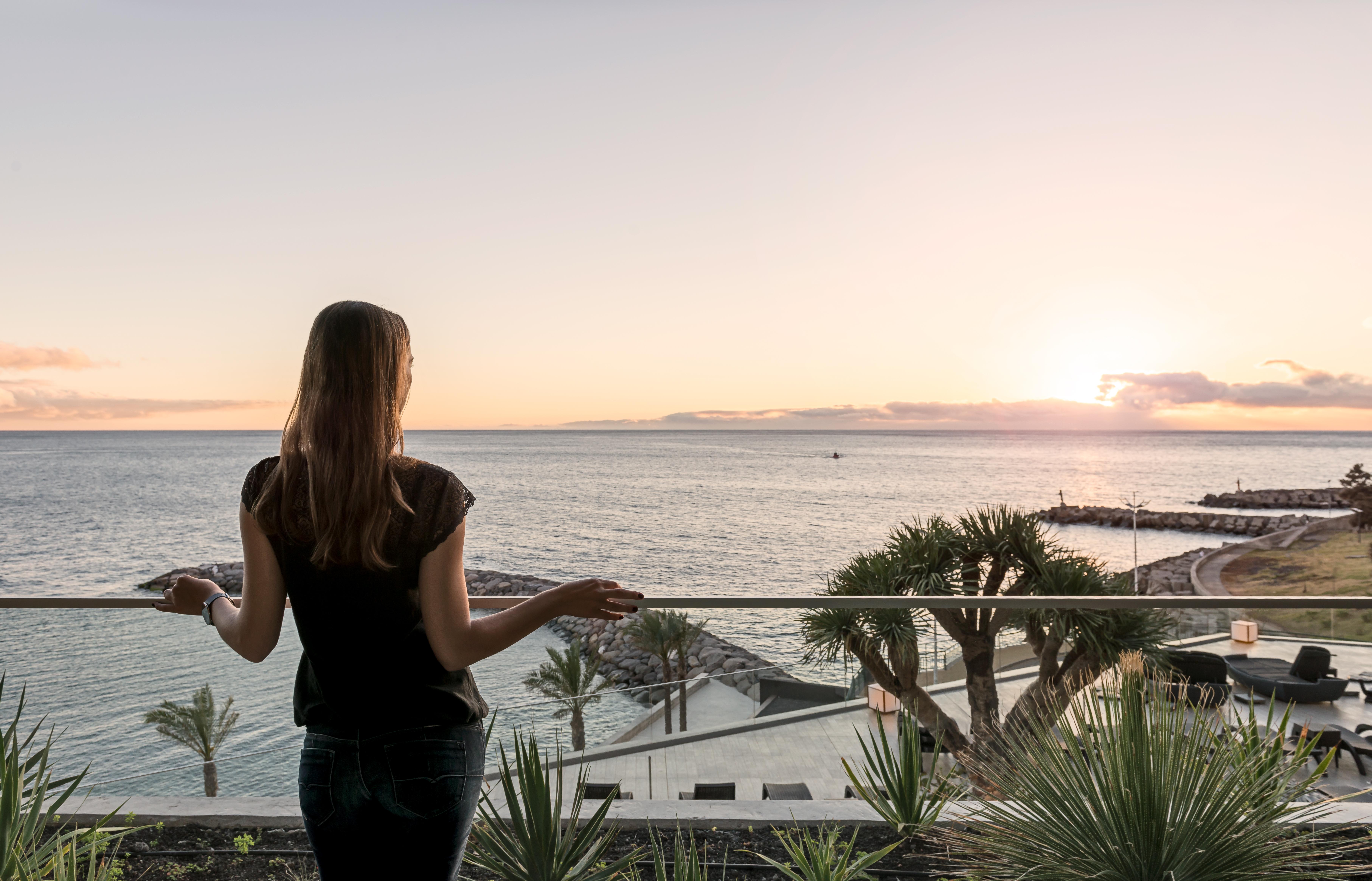 Saccharum - Resort And Spa - Savoy Signature Calheta  Εξωτερικό φωτογραφία Sunset at the Bay of Naples