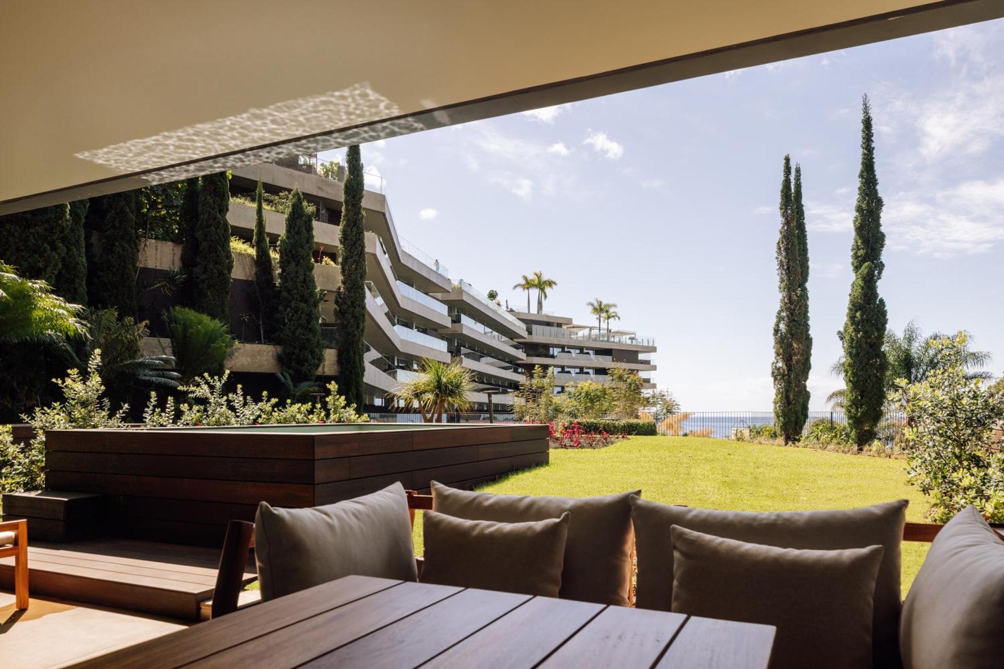 Saccharum - Resort And Spa - Savoy Signature Calheta  Εξωτερικό φωτογραφία View of the complex
