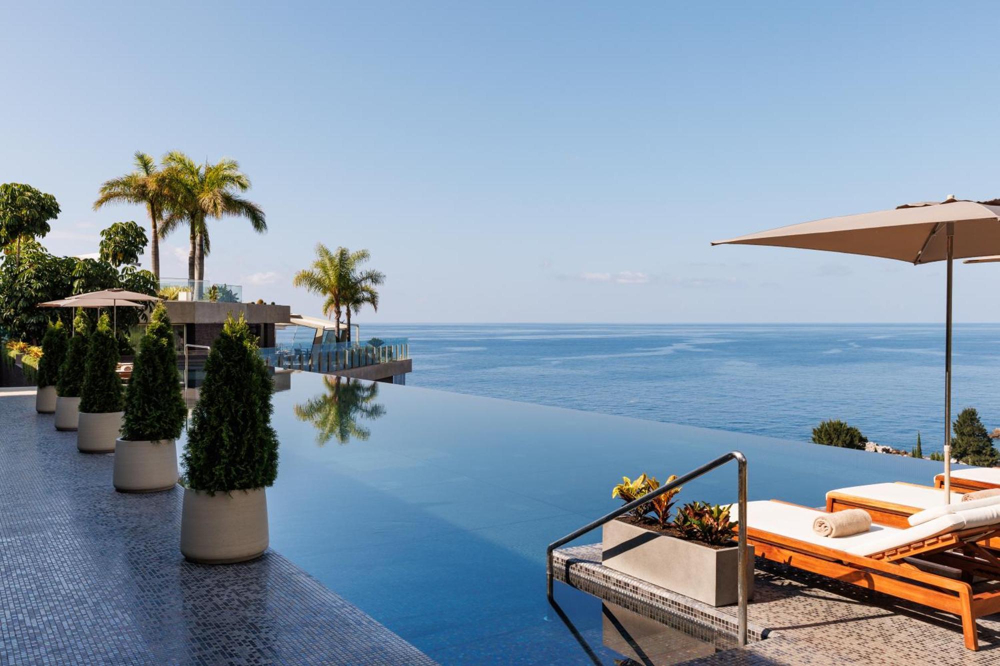 Saccharum - Resort And Spa - Savoy Signature Calheta  Εξωτερικό φωτογραφία Infinity pool at the hotel