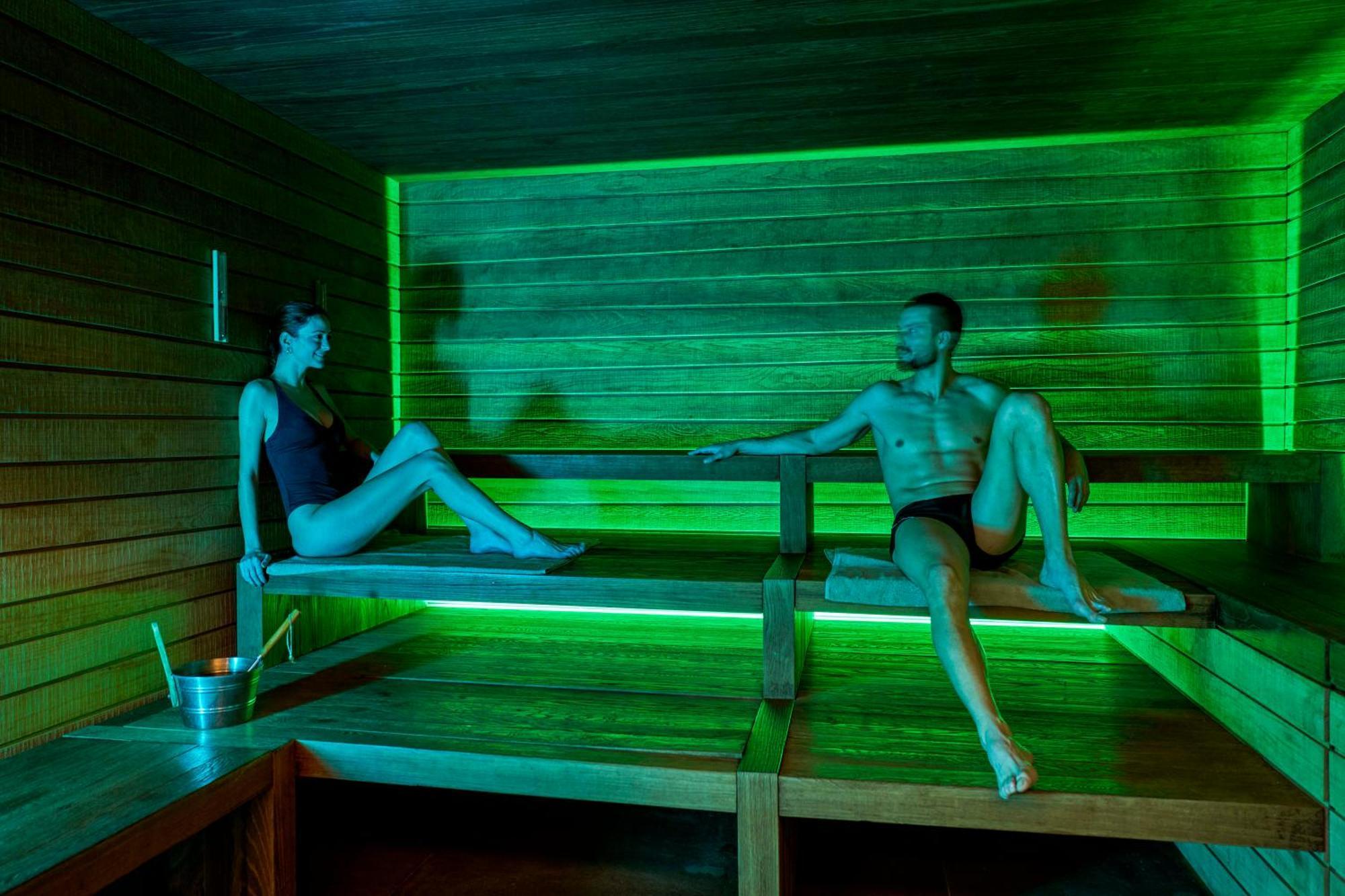 Saccharum - Resort And Spa - Savoy Signature Calheta  Εξωτερικό φωτογραφία A modern Finnish sauna